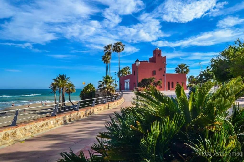 Coqueto Estudio Con Vistas A 800 De La Playa Apartment *