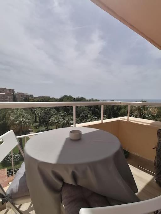 Coqueto Estudio Con Vistas A 800 De La Playa Apartment *