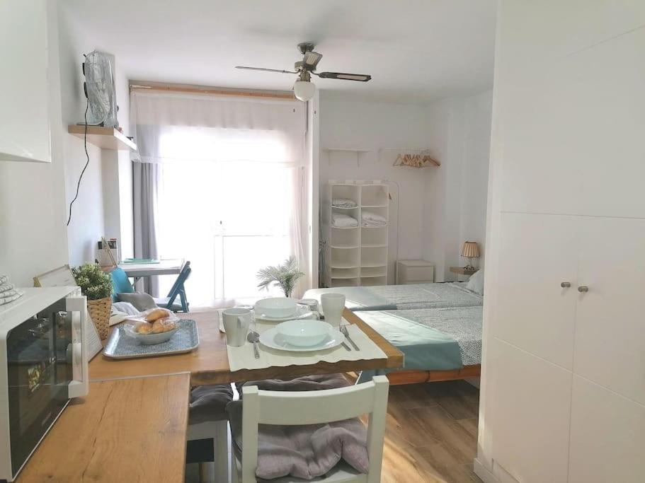 Coqueto Estudio Con Vistas A 800 De La Playa Apartamento *